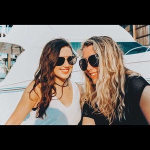 Meet your Posher, Jenny